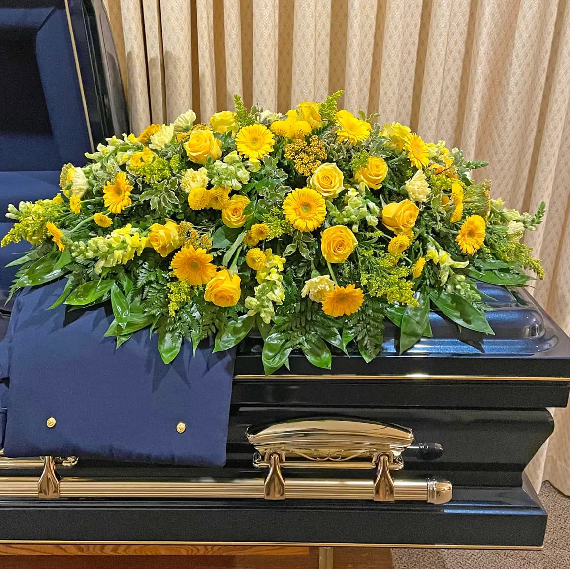 Yellow Casket Spray