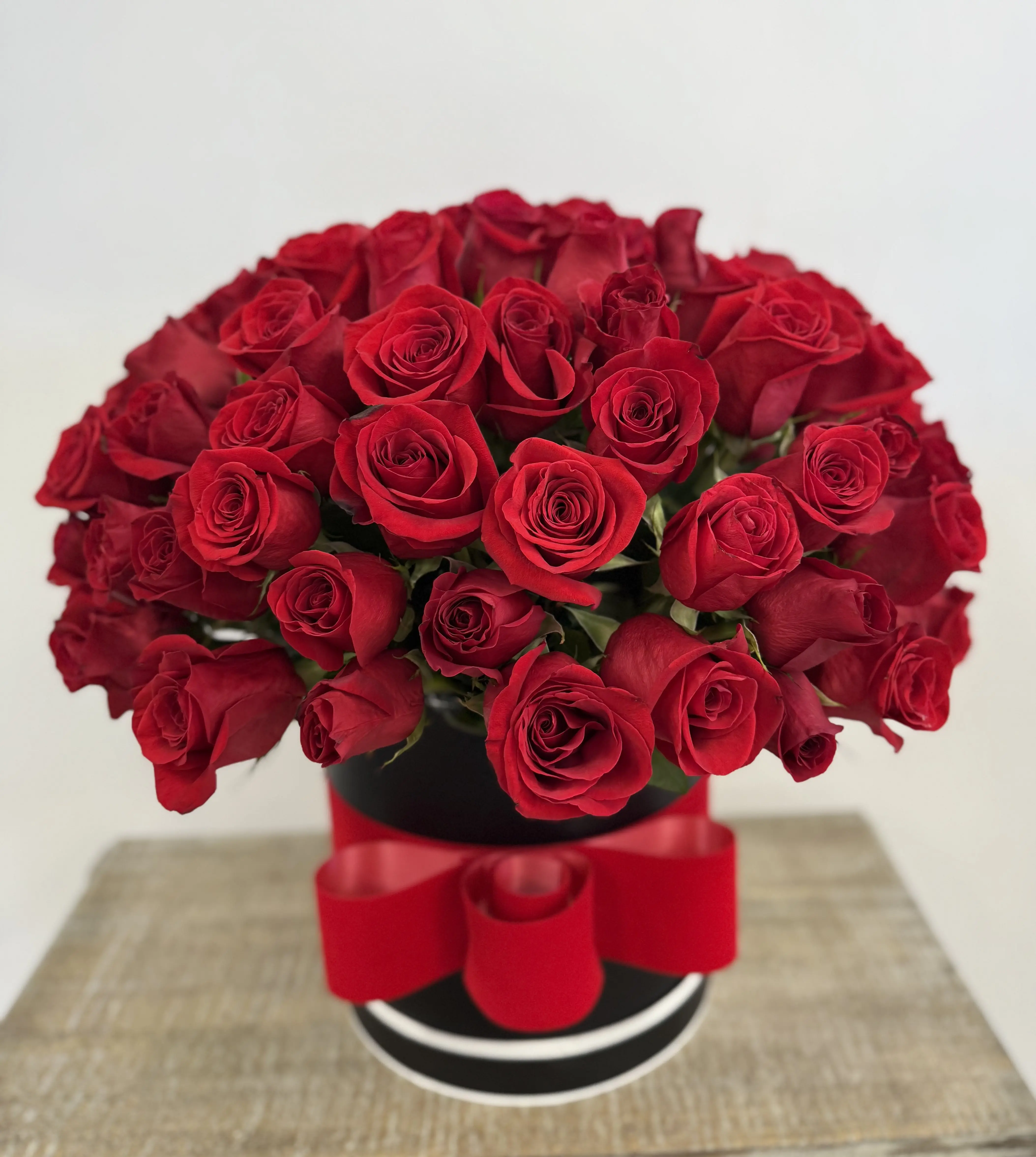 Rose Collection | Elegant Rose Bouquets & Arrangements – Rose of