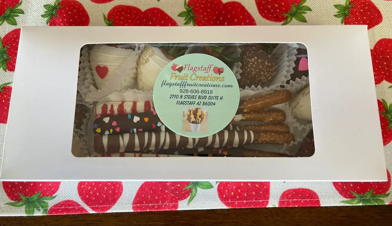 Strawberries and Pretzels – photo 3