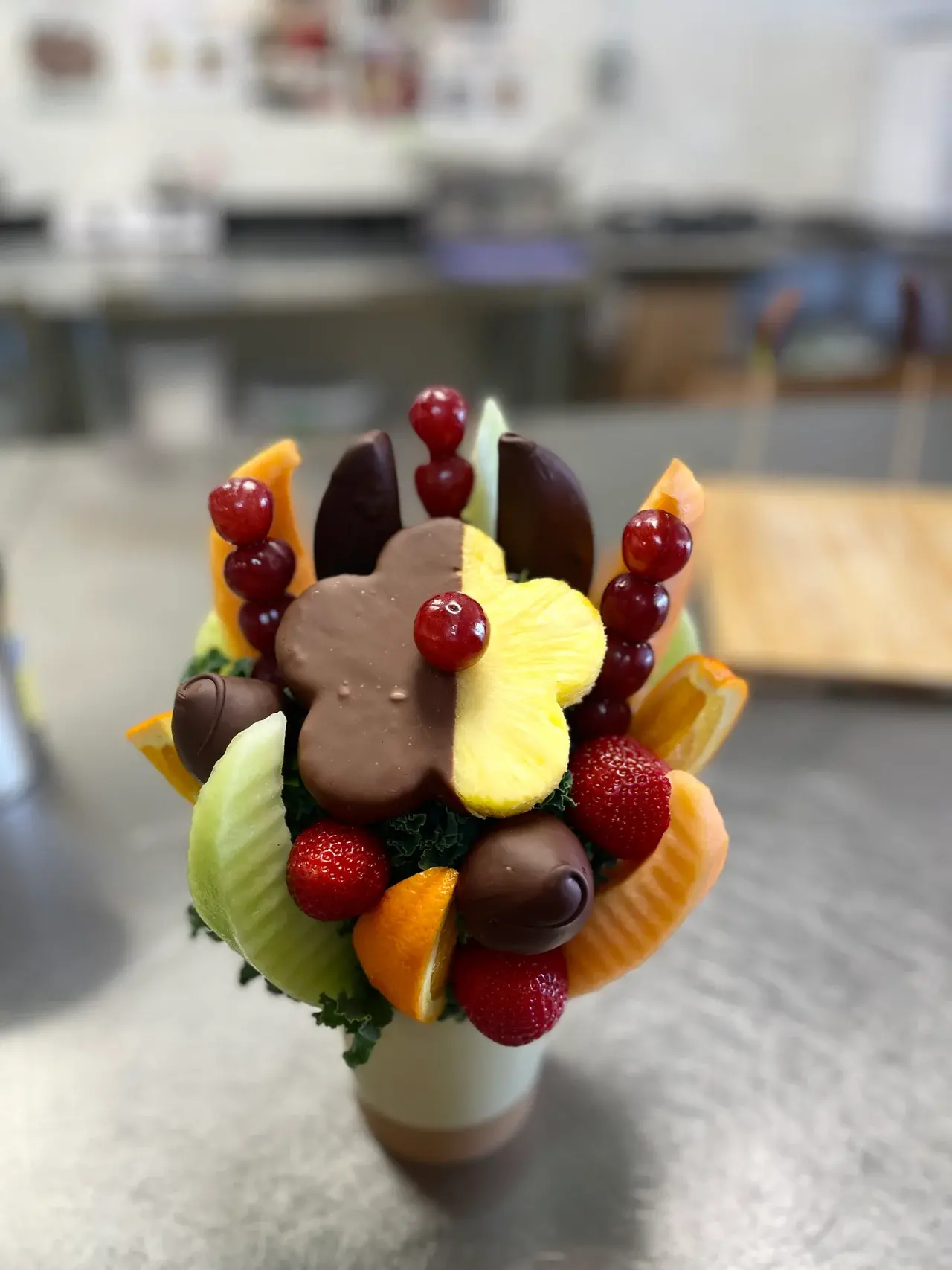 Half Dipped Daisy Creation! | Flagstaff Fruit Creations in