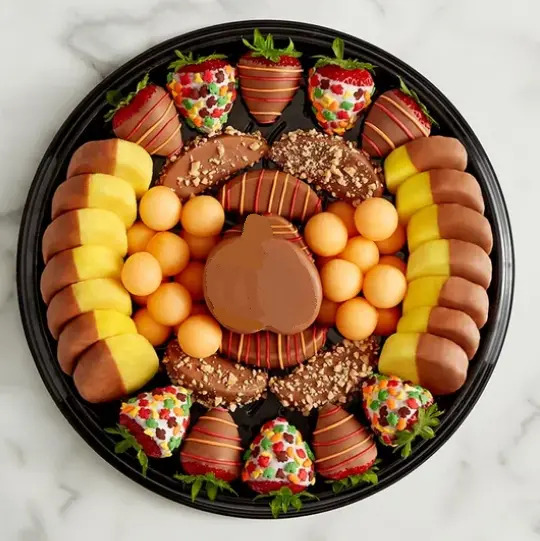 All Hearts Dipped Fruit Platter | Kingman Fruit Creations in